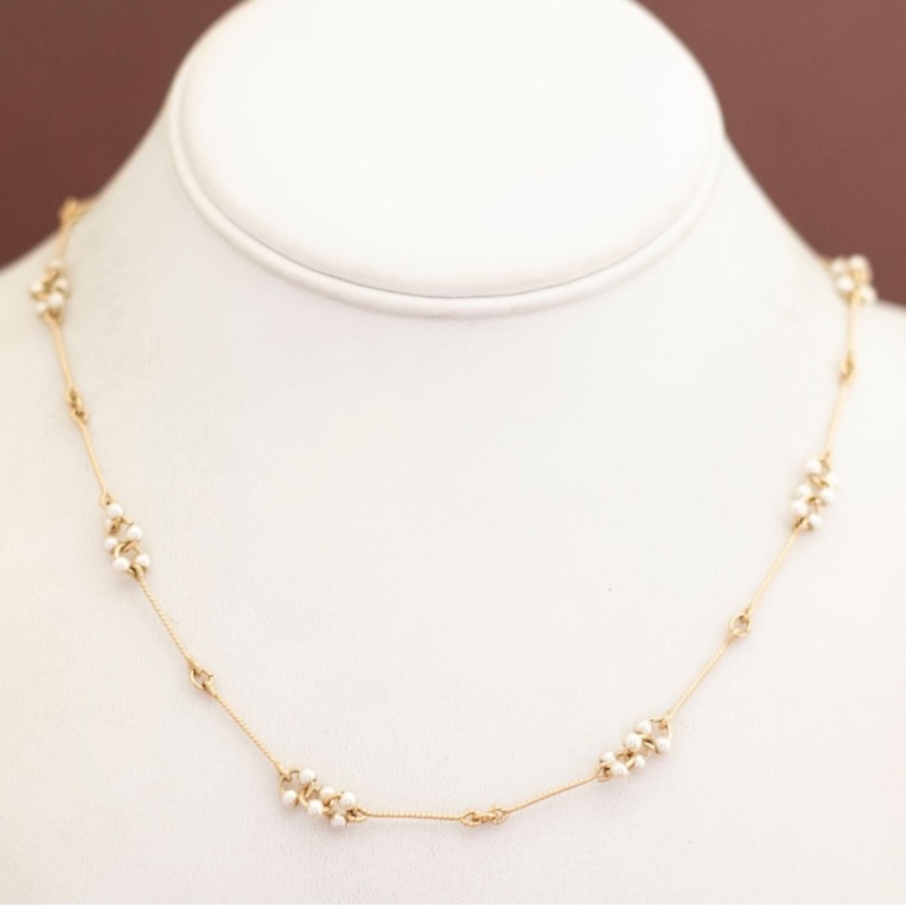 Vintage Avon Gold Faux Cluster Pearl Station Necklace
